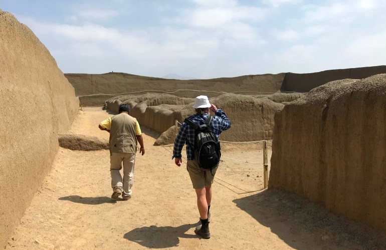 Chan Chan local guide